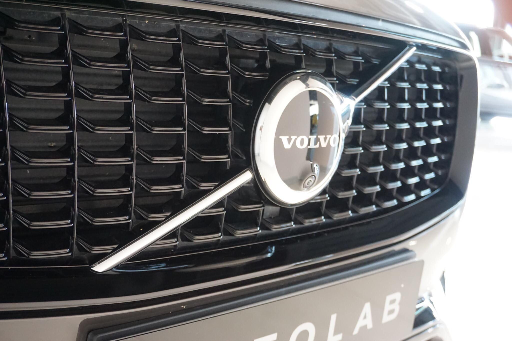 Volvo XC90 2.0 B5 MHEV Plus Edition SUV 5dr Petrol Hybrid Auto 4WD Euro 6 (s/s) (250 ps)